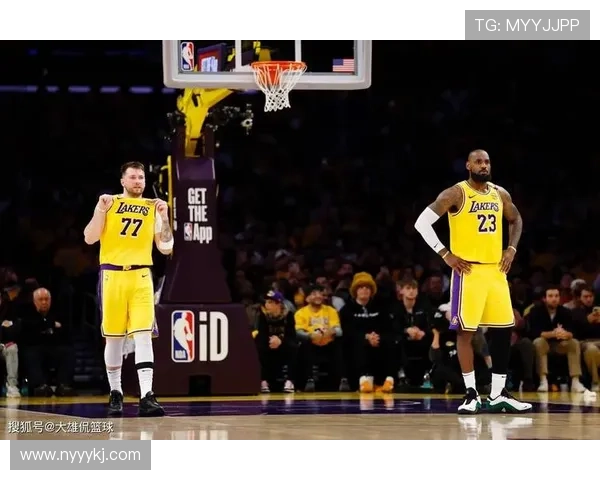 活塞击败湖人终结9连胜 东契奇32分詹姆斯准三双